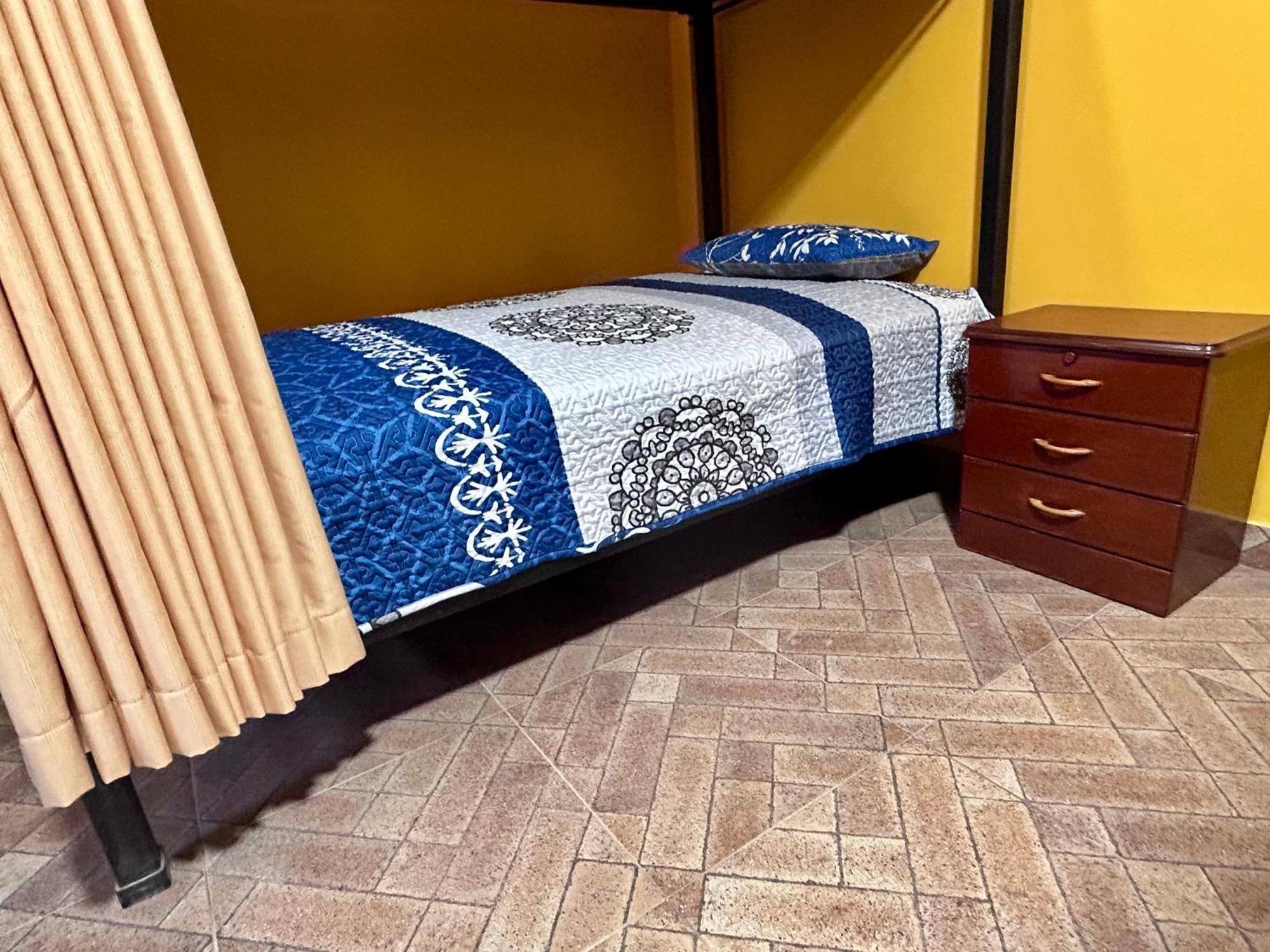Villa Camila Hostel Coroico Εξωτερικό φωτογραφία